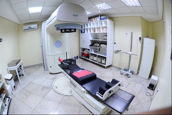 Conselhos de saúde relatam demora no atendimento a pacientes com câncer e convocam reunião