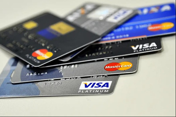 Metade dos brasileiros sofreu fraude em 2024, diz Serasa Experian