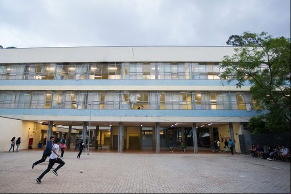 Justiça de São Paulo suspende privatização de escolas estaduais