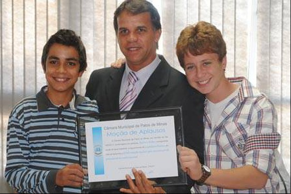 Câmara Municipal presta homenagem aos patenses que se destacaram na sociedade