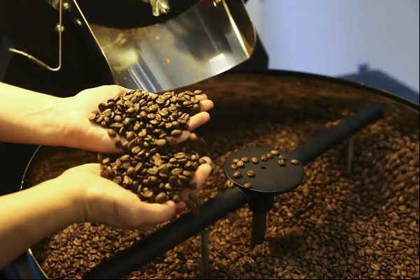Brasil exporta 46 milhões de sacas de café, atingindo recorde em 2024