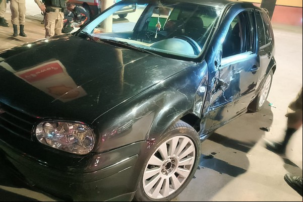 Motociclista tem múltiplas fraturas após acidente e motorista com sinais de embriaguez diz ter usado cocaína