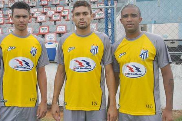 Diretoria da URT marca amistosos e apresenta mais três reforços
