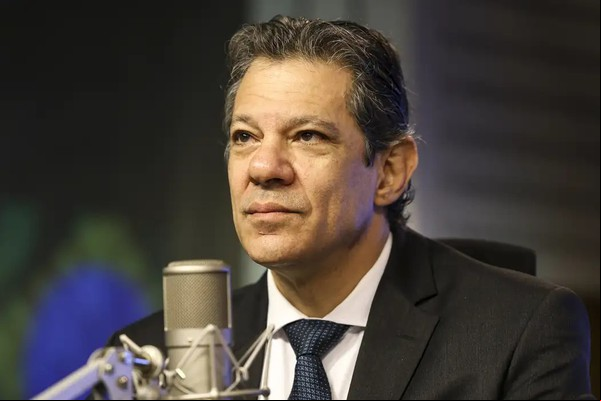 Brasil vai viver situação nova com reforma tributária, diz Haddad