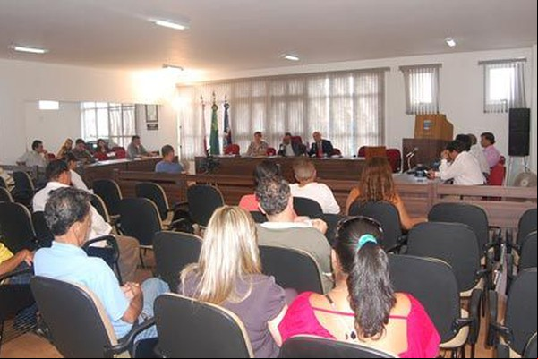 Câmara retoma as atividades nesta quarta com pauta cheia e projetos polêmicos