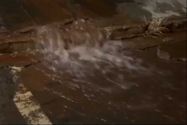 Vazamento pode afetar abastecimento de água em bairros de Patos de Minas; veja quais