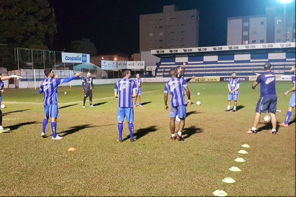 URT treina à noite e embarca reforçado para Natal em busca do o a Série C do Brasileiro