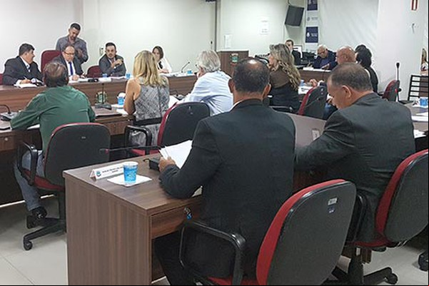 MP ingressa com ação judicial para enxugar número de assessores da Câmara Municipal