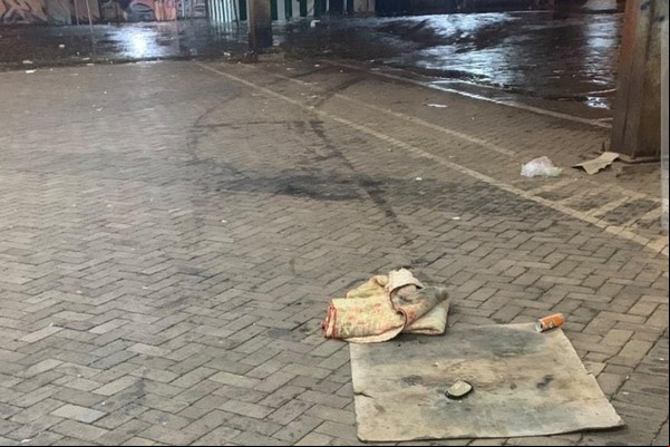 Moradora de rua é atropelada enquanto dormia no Galpão do Produtor; motorista fugiu