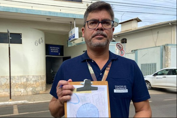 Morcego com vírus da raiva é encontrado em sacada de apartamento, em Patos de Minas