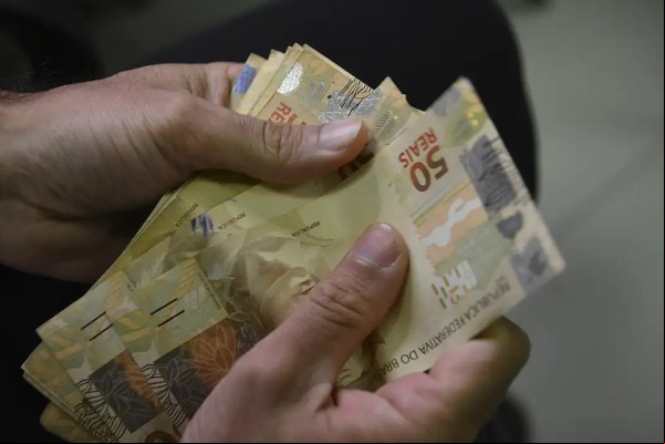 Caixa libera abono do PIS/Pasep para nascidos em julho e agosto