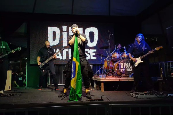 Dino Patense leva o melhor do Rock n' Roll ao palco do Coreto na Fenapraça; veja ao vivo