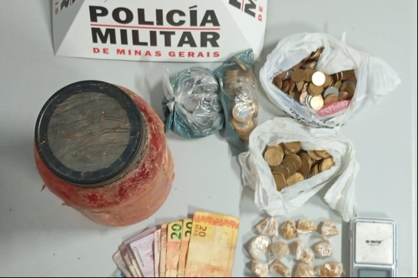 Polícia encontra drogas enterradas no Quebec e prende dois suspeitos de tráfico de drogas