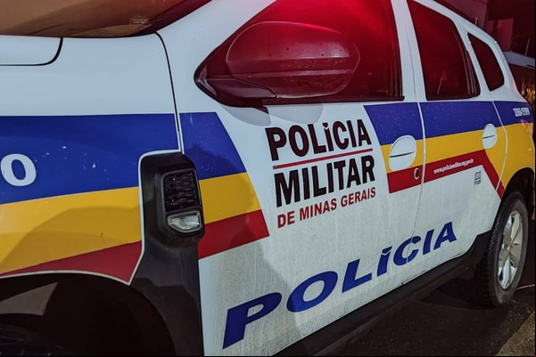 PM recupera caminhonete e maquinários furtados de um barracão da Prefeitura de Patos de Minas