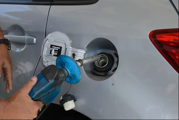 Petrobras anuncia aumento da gasolina e do gás de cozinha