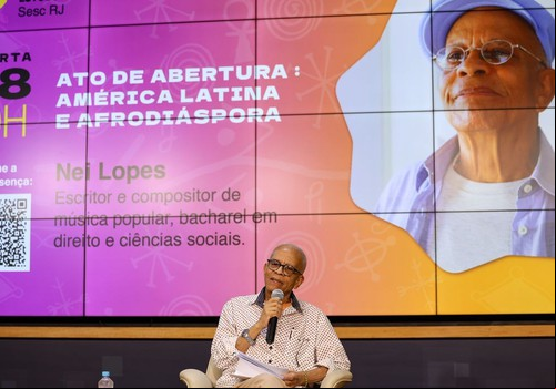 Tarefa de lideranças negras é criar consciência crítica, diz escritor