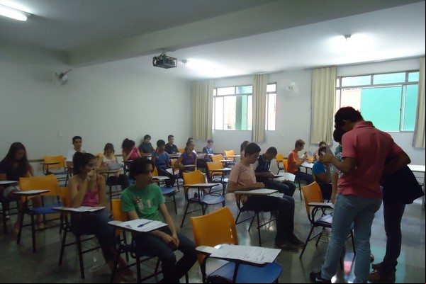 UFU lança edital do Vestibular para o segundo semestre de 2025; veja como participar