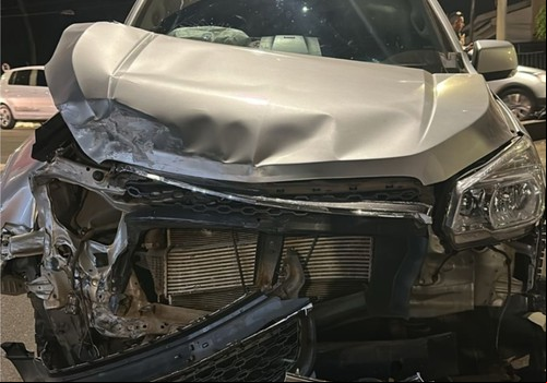 Acidente com duas caminhonetes perto do UNIPAM termina em prisão por embriaguez ao volante