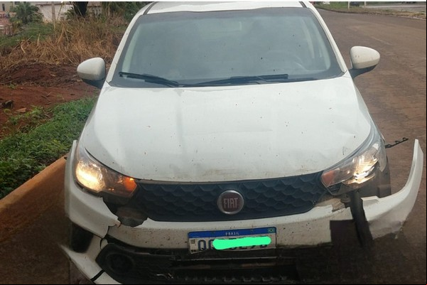 Paciente fica ferida após acidente com carro que freou para não atropelar cachorro na MGC 354