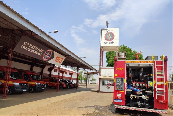 Primeiras chuvas trazem alívio para incêndios em vegetação, mas bombeiros alertam sobre risco de curto-circuitos em residências