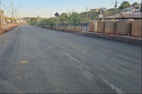 Pavimentação é concluída e trânsito na segunda pista da avenida Fátima Porto está liberado