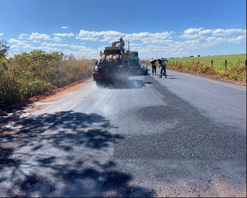 Asfaltamento da Estrada de Alagoas entra na reta final e deve ser concluído ainda nesta semana