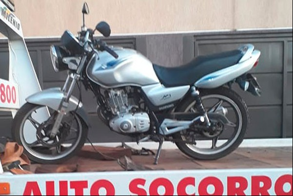 Polícia Militar flagra homem furtando motocicleta em prédio no bairro Lagoa Grande