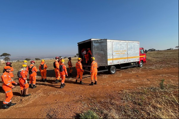 Corpo de Bombeiros realiza treinamento na Mata do Cachorro para uso de novas tecnologias