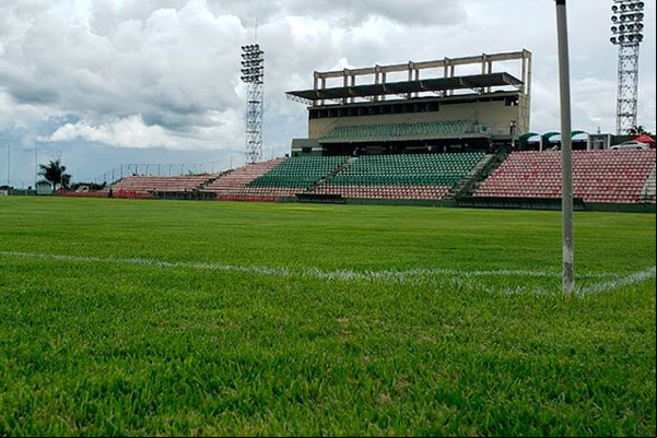 Estádio é preparado e artistas começam a chegar para Futebol Solidário do Gusttavo Lima