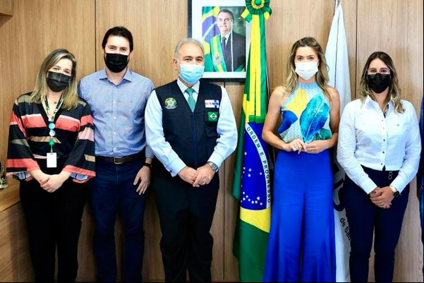 Ministro Marcelo Queiroga anuncia habilitação de 30 leitos de UTI para Santa Casa e resgate do serviço de oncologia