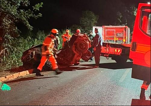 Três pessoas morrem e quatro ficam feridas em acidente na via de o à cidade de Conquista