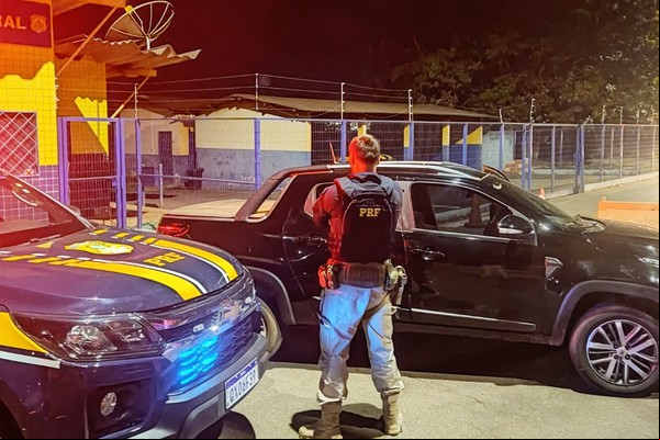 Polícia Rodoviária Federal apreende em Patos de Minas Strada Volcano furtada em Divinópolis