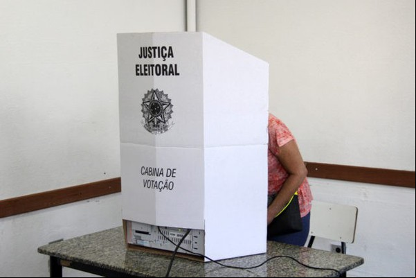 Saiba o que é proibido e o que é permitido neste domingo de eleições