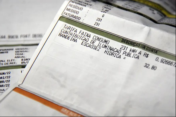 Conta de energia elétrica fica mais cara a partir de hoje