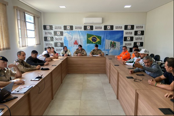 PM e Corpo de Bombeiros se reúnem com Mamoré e URT para garantir segurança no clássico