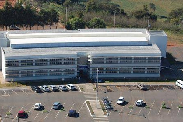 Reforma istrativa pode completar um ano à espera de aprovação na Câmara