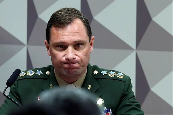 Bolsonaro deu ordem para inserir dados falsos de vacina em sistema