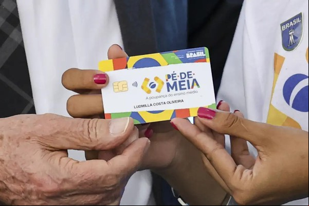 Saiba quem tem direito ao Pé-de-Meia