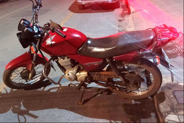 Jovens são presos por receptação de motocicleta de idoso de 73 anos em Patos de Minas