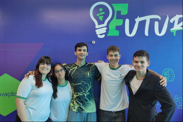 Estudantes de Patos de Minas vencem etapa estadual do Desafio Liga Jovem