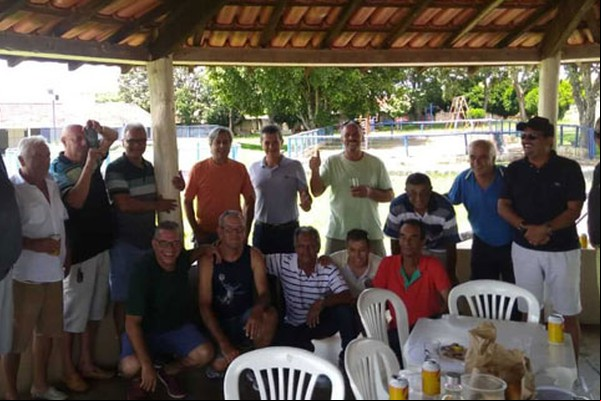 Após 43 anos, ex-atiradores do Tiro de Guerra 04013 voltam a se encontrar em Patos de Minas